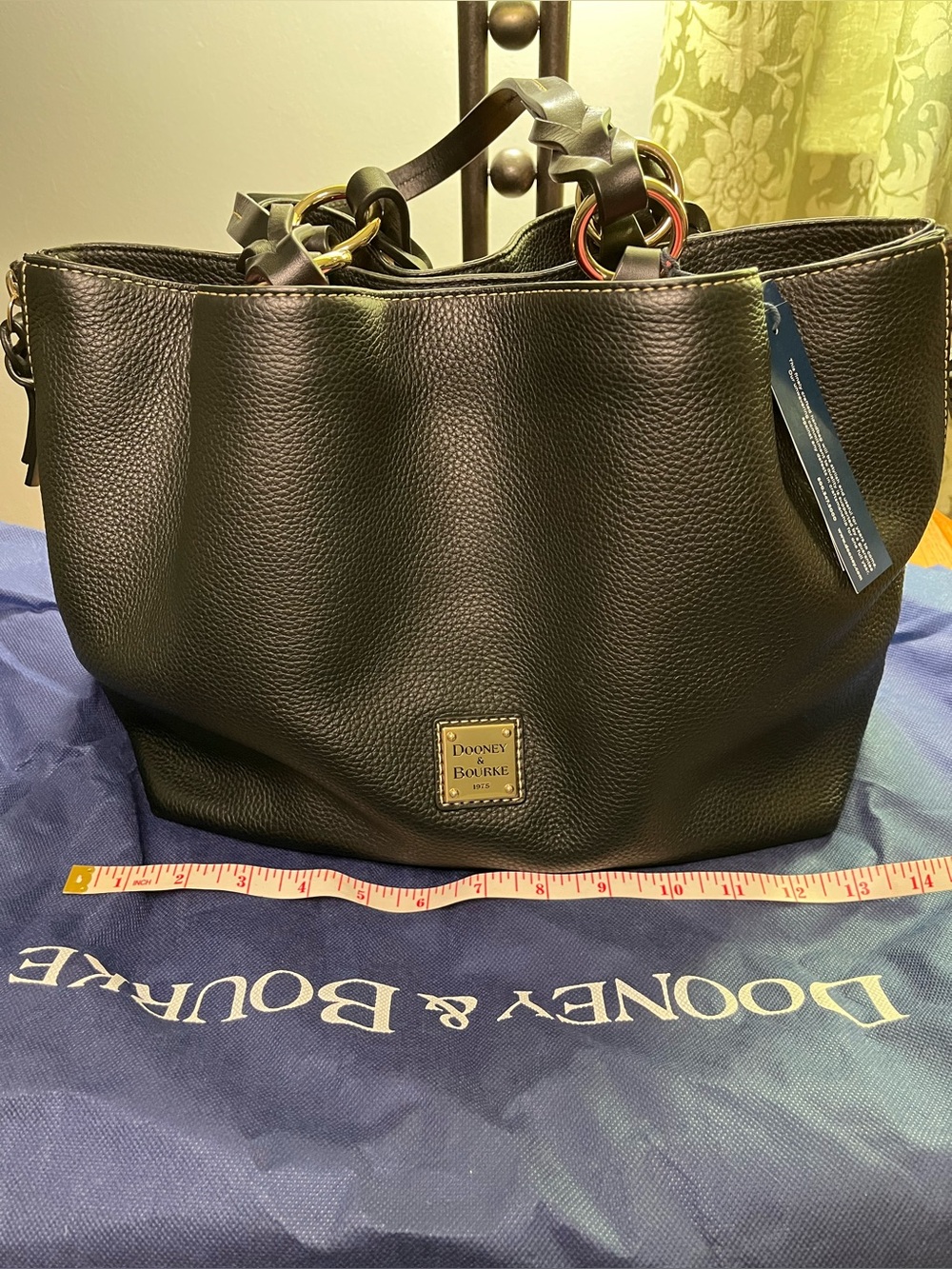 Dooney & Bourke Black Large Zip Barlow NWT